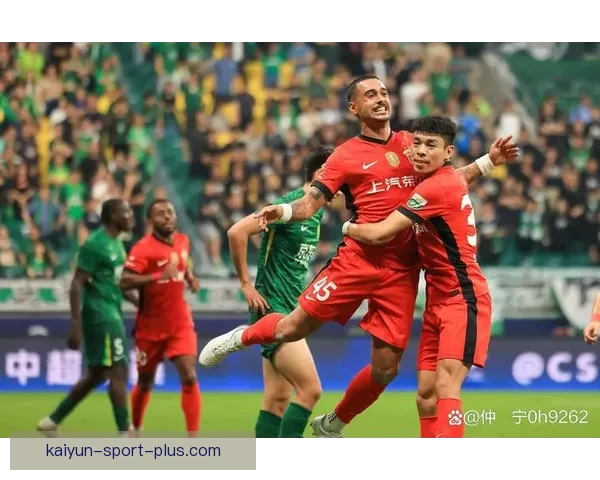 莱昂纳多：期待与队友磨合顺利 希望在上海德比中进球并取得胜利