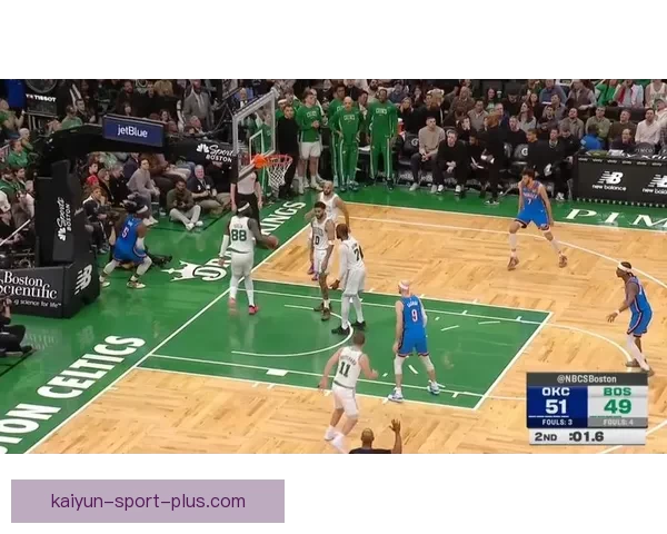 布朗晃飞亚历山大后微笑回应战胜雷霆激励塔图姆表现